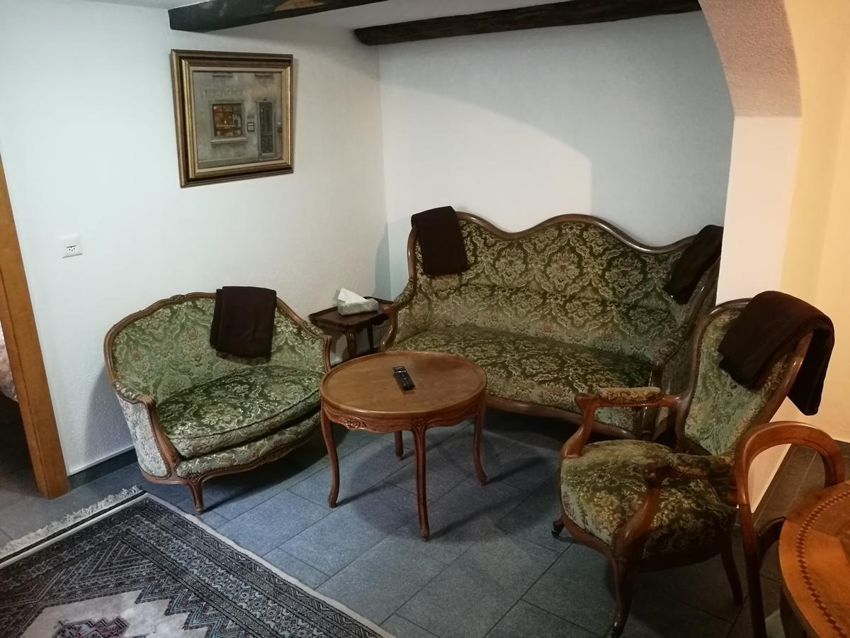 Au Creneau Gourmand Hotel Саилон Екстериор снимка